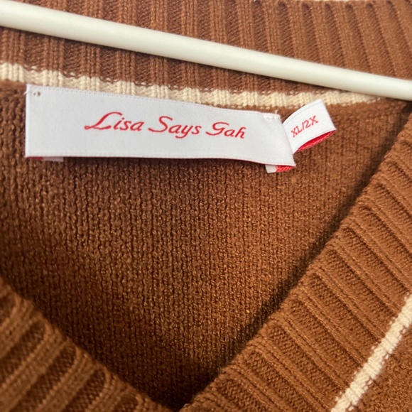 Lisa Says Gah Sweater Vest - Picture 3 of 4